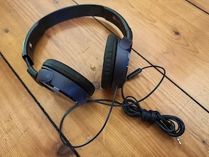 Sony MDR-ZX110 klappb. On-Ear Kopfhörer mit Kabel Blau Metallic