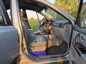 Kia Sorento 2.5 CRDI Vollausstattung 
