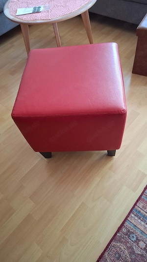 Hocker aus Leder 