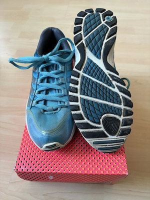 Hochwertiger Venice Damen Sportschuh Gr. 39 Bild 3