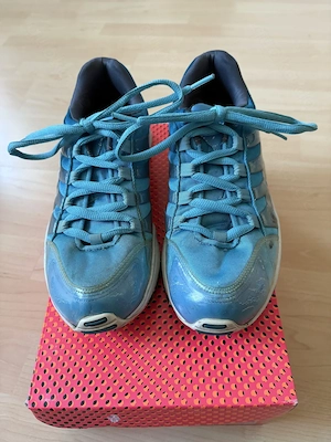 Hochwertiger Venice Damen Sportschuh Gr. 39 Bild 2