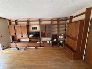 Große Wohnwand   Anbauwand aus Echtholz zu verschenken
