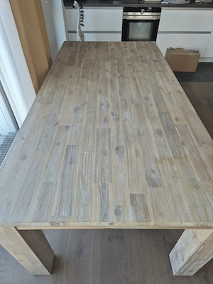 Esstisch Eichenholz massiv