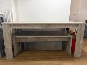 Essecke Tisch Bänke Bild 2