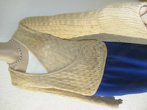 NEU Wickel Häckel Optik V-Ausschnitt Fein Strick Pullover Woman's Fashion Gr. 36- 38  S caramél