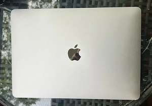 MacBook Pro 2016   I5  Touchbar  8GB RAM  256GB SSD