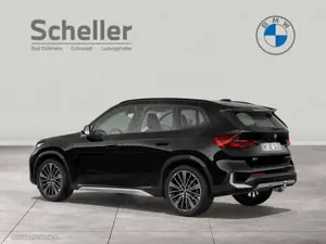 BMW X1 sDrive18i  xLine LED Navi AHK Bild 5