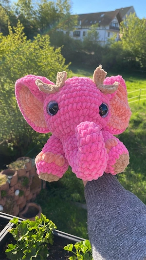 Gehäkelter Elefant  Bild 2