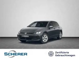 Volkswagen Golf VIII 1.5 eTSI DSG CARPLAY ACC SHZ RFK
