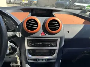 Peugeot 1007 Bild 5