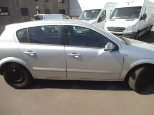 Opel Astra Bild 3