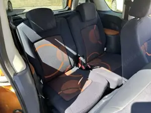 Peugeot 1007 Bild 4