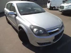 Opel Astra Bild 2
