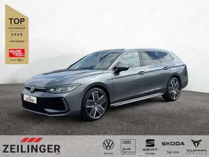 Volkswagen Passat Variant Passat Var. R-Line 4Motion TSI DSG|PANORAMA|AHK|