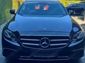 Mercedes-Benz E 220 E 220 d T 9G-TRONIC Avantgarde