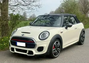 MINI John Cooper Works Cabrio Sport-Aut.
