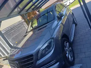 Mercedes-Benz ML 350 Vollausstattung