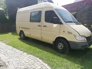 Mercedes-Benz Sprinter Teilausgebaut als Wohnmobil