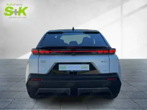 Toyota C-HR + BEV 2 4x4 Lounge ECV+Pano+360° Kam+SHZ+JBL Bild 3