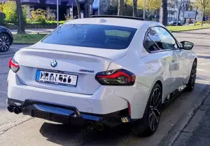 BMW 240 Bild 5