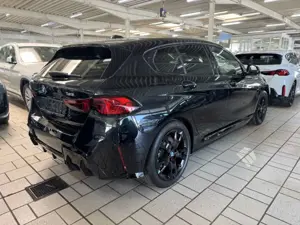 BMW 123 xDrive M Sport Pano AHK HUD H/K IconGl Memory DA+ Bild 2