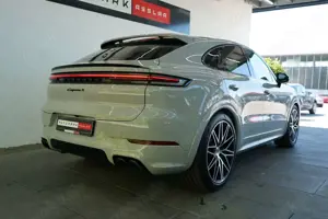 Porsche Cayenne Bild 2