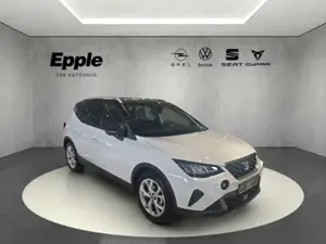 SEAT Arona FR 1.5 TSI Navi LED ACC Kamera Winterpaket 8fach b