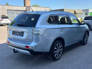 Mitsubishi Outlander Bild 4