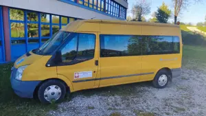 Ford Transit Bus 125T300