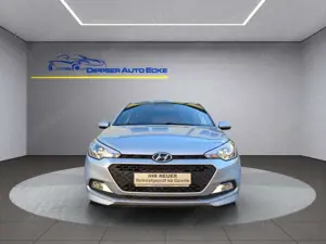 Hyundai i20 "Classic"_Klima_Parkpilot_8 fach bereift..
