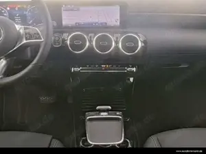 Mercedes-Benz A 180 A 180 ADVANCED/LED/KAMERA/SPURH./LENKRADHZG SHZ Bild 5