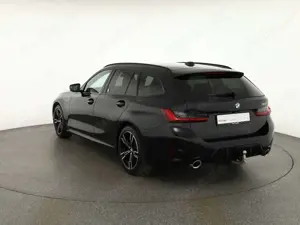 BMW 320 320i Touring M Sport Aut. LED ACC Navi AHK Bild 3