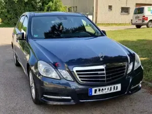 Mercedes-Benz E 300 E-Klasse Diesel CDI DPF BlueEFFICIENCY 7G-TRONIC Avantgarde