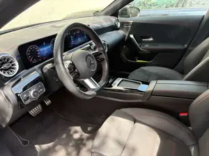 Mercedes-Benz CLA 200 CLA 200 Shooting Brake 7G-DCT Edition AMG Line Bild 5