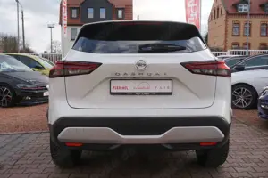 Nissan Qashqai 1.3 MHEV Tekna+ LED NAVI 360° ACC Bild 4