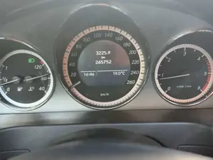 Mercedes-Benz C 200 T CDI DPF BlueEFFICIENCY Avantgarde