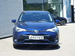 Toyota Avensis Avensis EDITIONS-S SOL/ 8fach bereift/NAVI/ UVM Bild 2