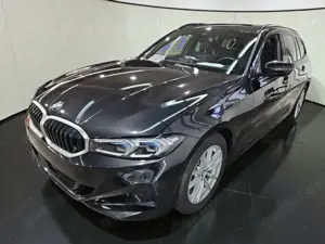 BMW 318 d T Shadow Line WIDE*ADAPTIV LED*ACC*HUD*AHK
