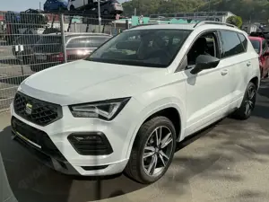 SEAT Ateca FR 360Cam Navi Teil-Leder Pano AHK LED ACC