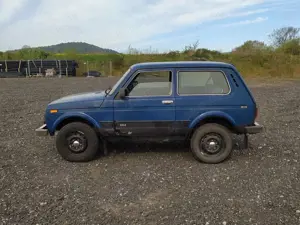 Lada Niva Niva 1.7i Only Special Bild 2