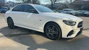 Mercedes-Benz E 300 E 300 de 9G-TRONIC AMG Line Night Led Pano Distronic Bild 2