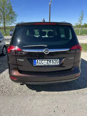 Opel Zafira Tourer 1.6 ECOTEC DIT Aut. Active Bild 4