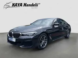 BMW 530 d HeadUp/Kamera/Leder/M Sportpaket Bild 3