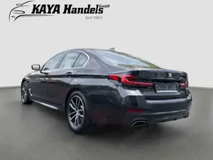 BMW 530 d HeadUp/Kamera/Leder/M Sportpaket Bild 5