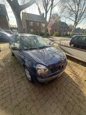 Renault Clio 1.4 16V Initiale Limited
