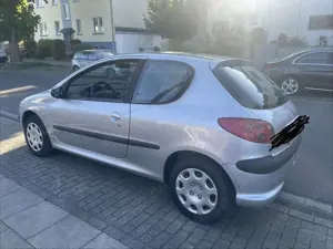 Peugeot 206 Bild 4