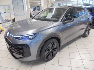 Volkswagen T-Roc 1.5 eTSI DSG R-Line/BlackStyle/AHK/4JGaran