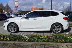 BMW 118 118i M Sport Klimaaut. LED Navi PDC Tempomat USB Bild 5