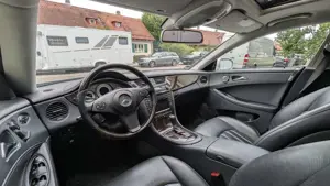 Mercedes-Benz CLS 350 CGI NAVI PDC SHD XENON LEDER SHZ Memory Bild 5