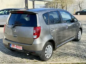Mitsubishi Colt Bild 2